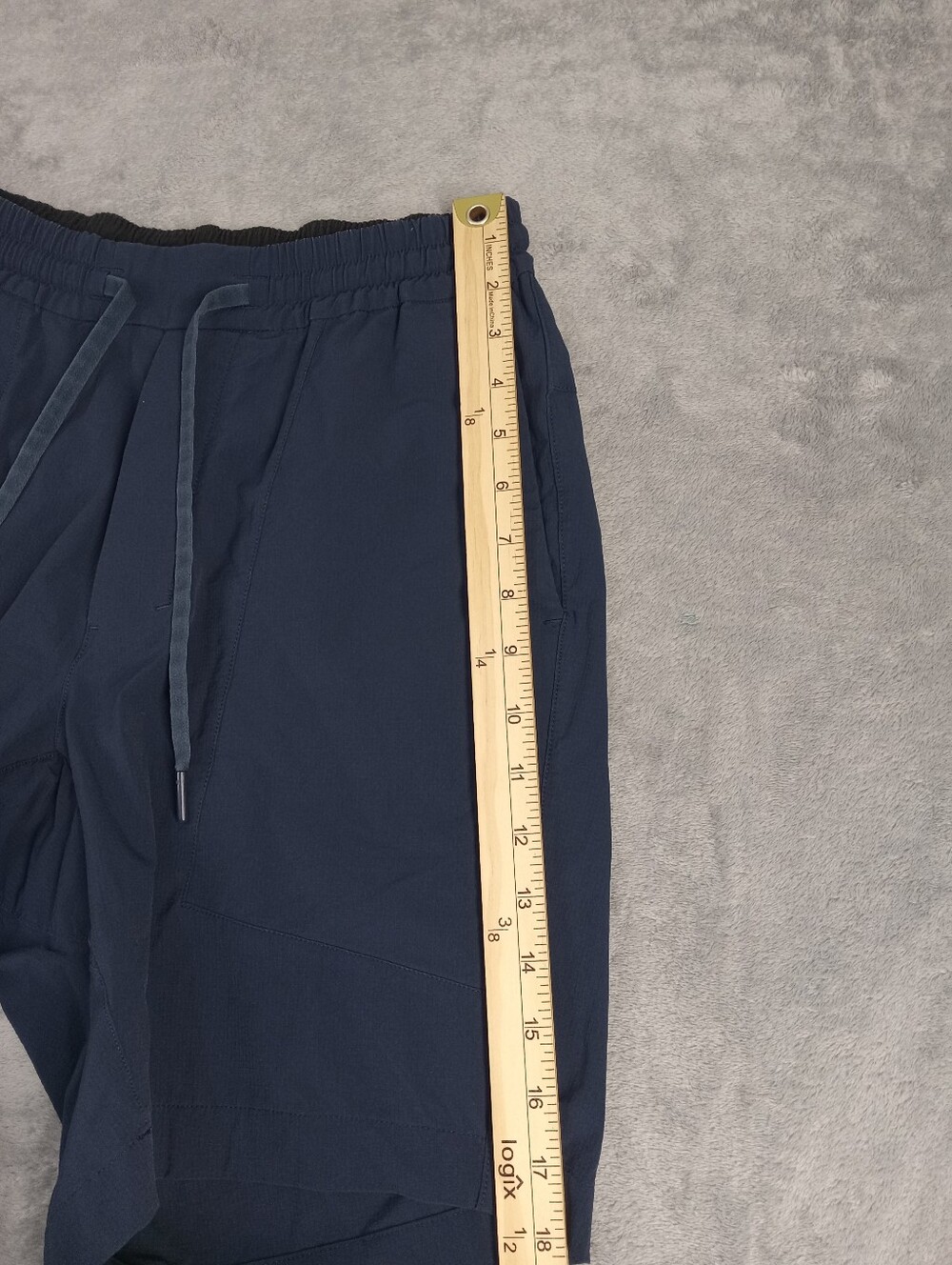 lululemon athletica Men's Navy Drawstring Athletic Shorts Size Small - Picture 8 of 10